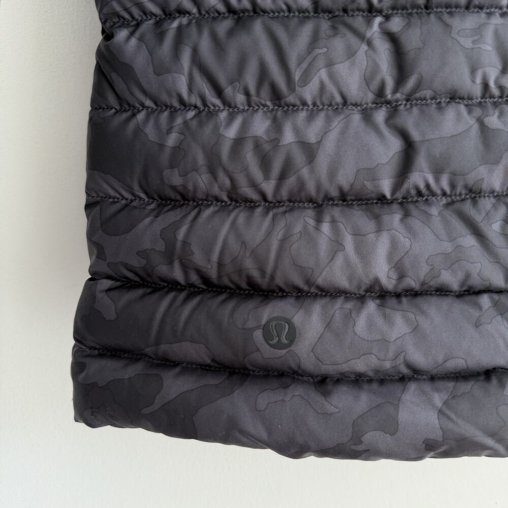 Lululemon Pack It Down Jacket Mens 8 Black Gray Camo Incognito Packable W Hood - Picture 7 of 13